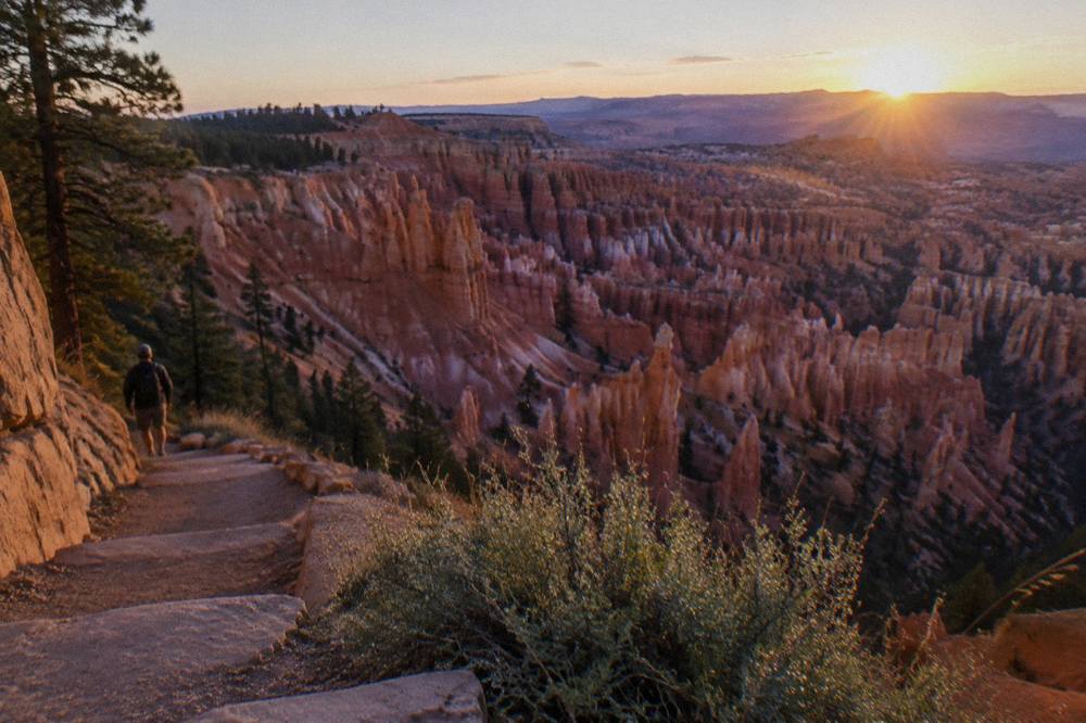 First sunlight on the hoodoo amphitheater seen from a rim overlook